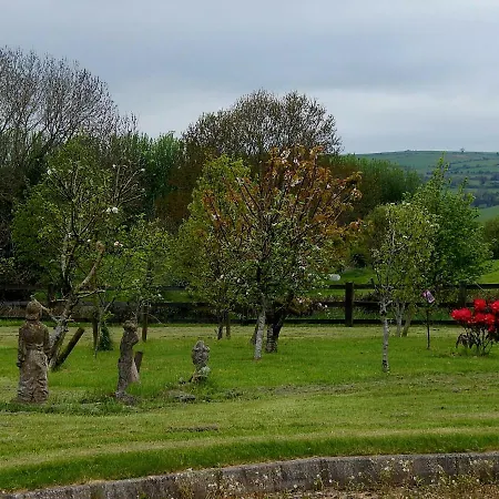 An Sceal Fada Country house *