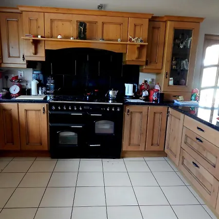 An Sceal Fada Country house Tallow